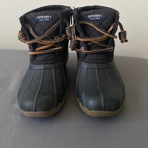 - Girls black Saltwater SPERRY boots 11